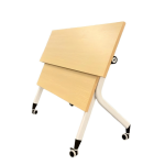 Meja pelatihan  training table